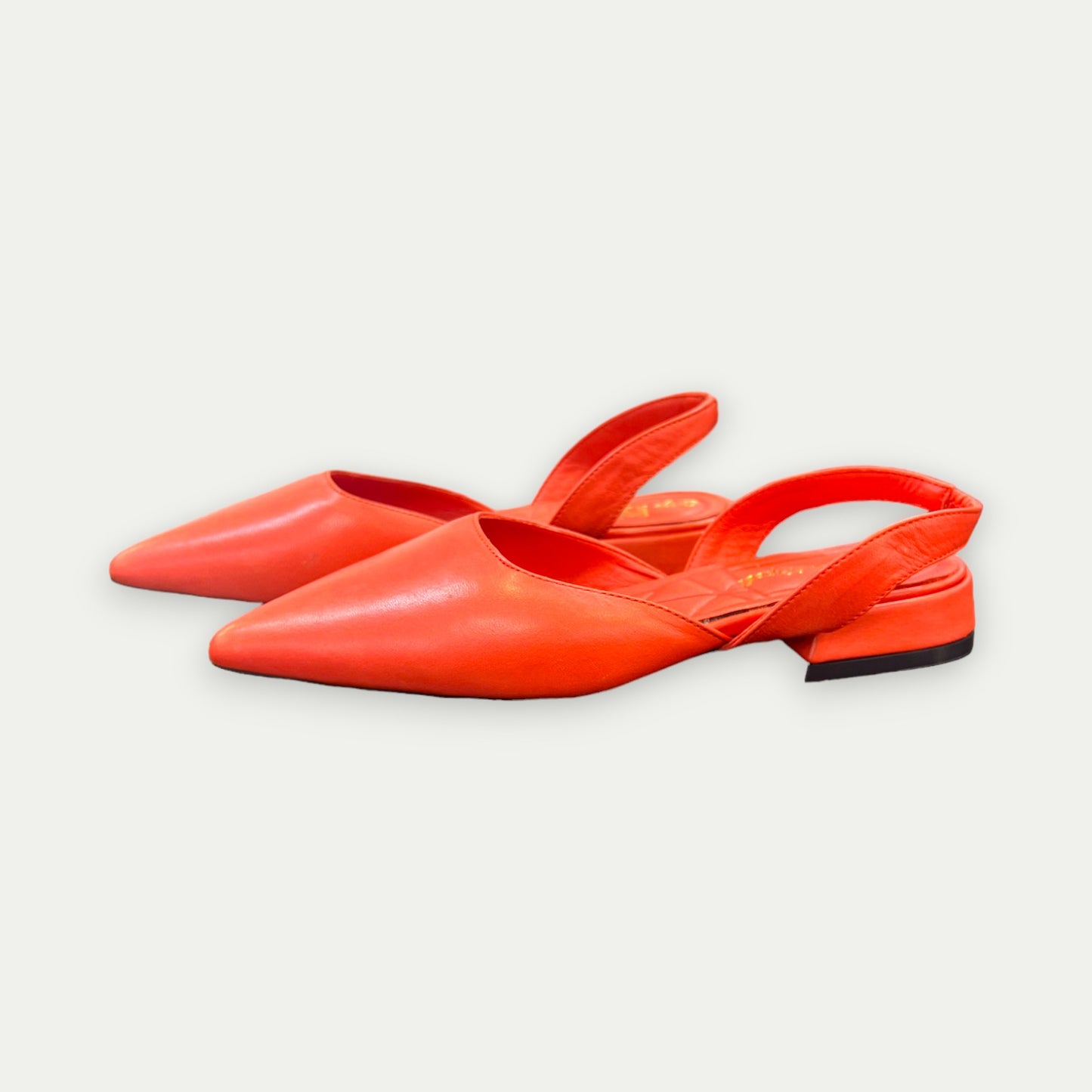 MULES PLATES EN CUIR ROUGE