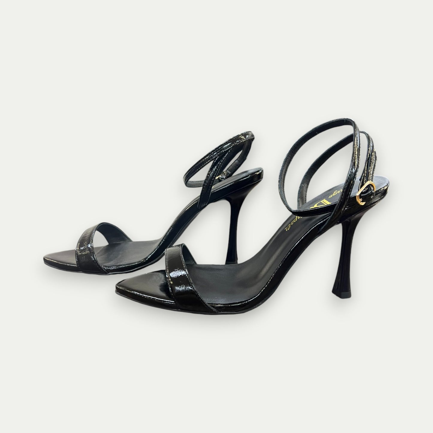 SANDALES TALONS EN CUIR NOIR